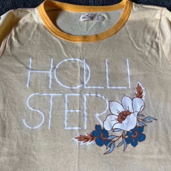 2/$28 Hollister Yellow T-shirt Flower Ladies Size S - Picture 2 of 9